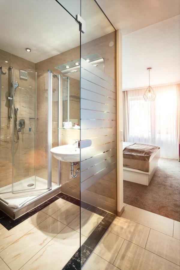 Hotel Traube Revital Wurmlingen Bagian luar foto